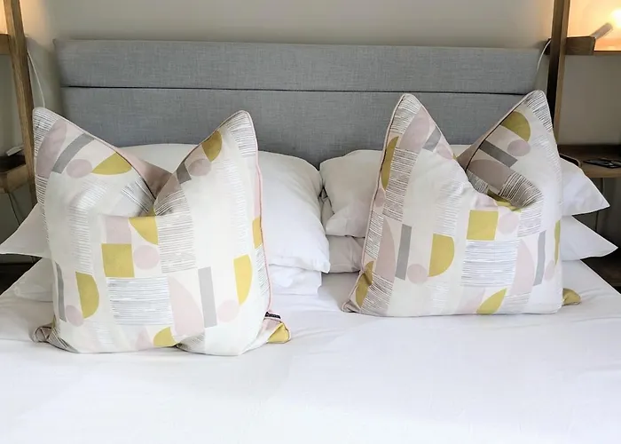 The Mews With Free Parking Semesterbostad *