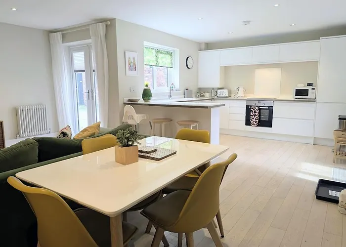 The Mews With Free Parking York