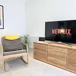 The Mews With Free Parking Nyaraló *