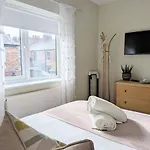 The Mews With Free Parking Nyaraló