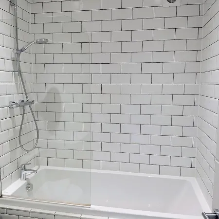 The Mews With Free Parking יורק