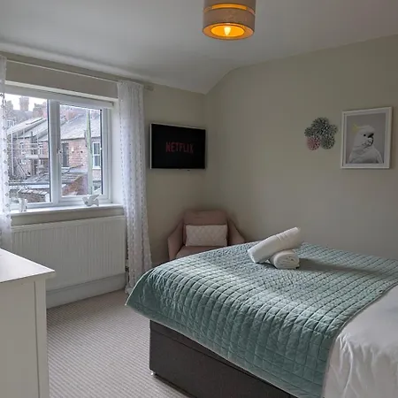 The Mews With Free Parking Ferienhaus *