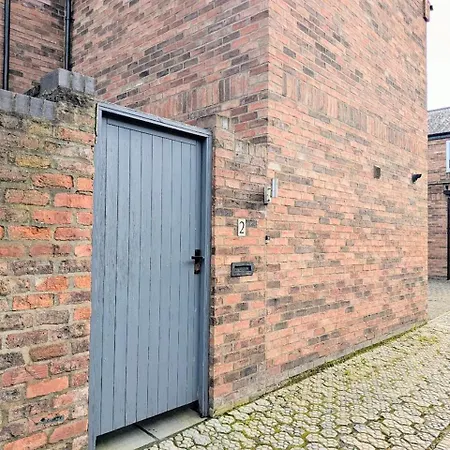 The Mews With Free Parking Ferienhaus